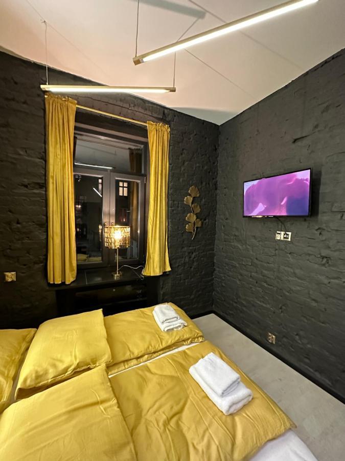 Darkhouse Versace Gold วูดช์ ภายนอก รูปภาพ